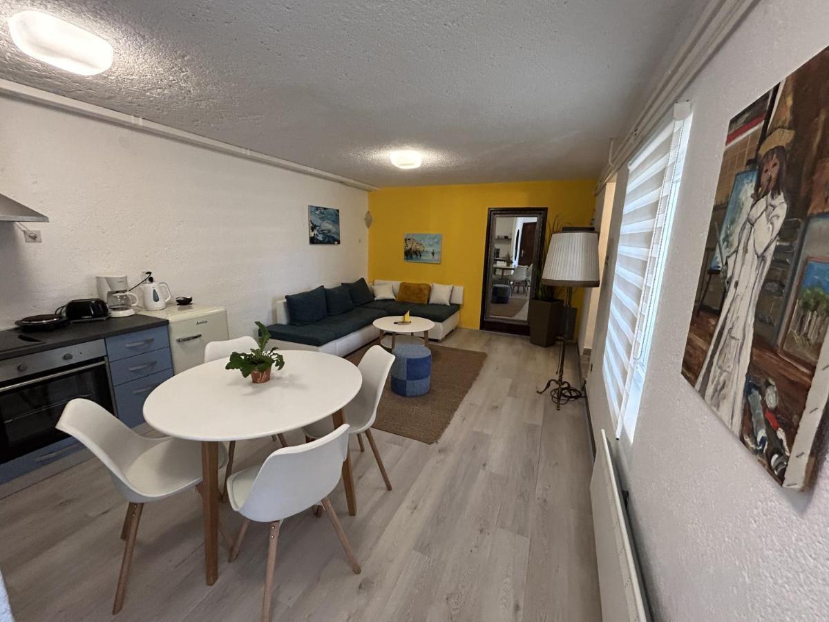 Peaceful Apartment With Patio Rovinj Zewnętrze zdjęcie